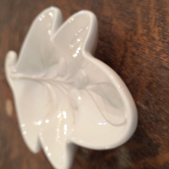 Lenox Olive Leaf Decorative Dish - Picture 5 of 13